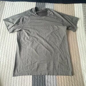 Lululemon Metal vent Tee
